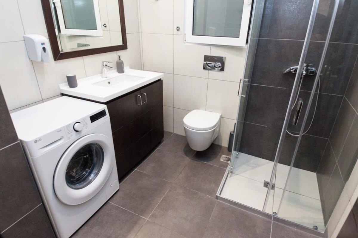 Elegant Urban Escape 1 Bd Apt In Kolonaki Daire Atina Dış mekan fotoğraf