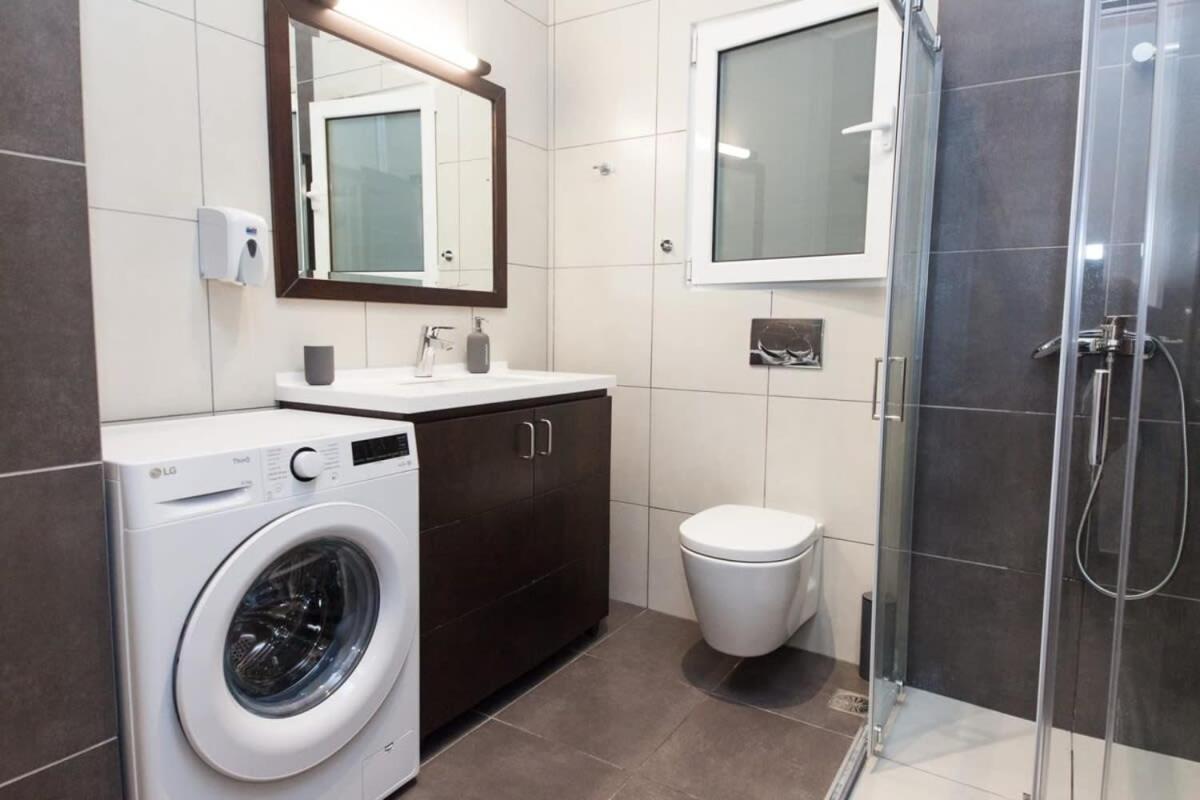 Elegant Urban Escape 1 Bd Apt In Kolonaki Daire Atina Dış mekan fotoğraf